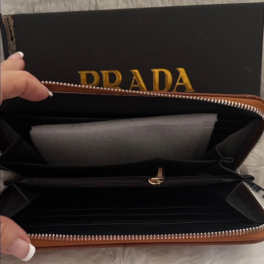 Prada Tan Leather Wallet - Picture 3 of 3